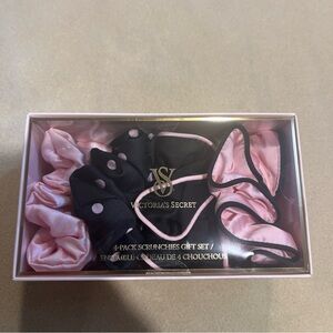 Victoria's Secret Pink & Black Satin Scrunchie Set